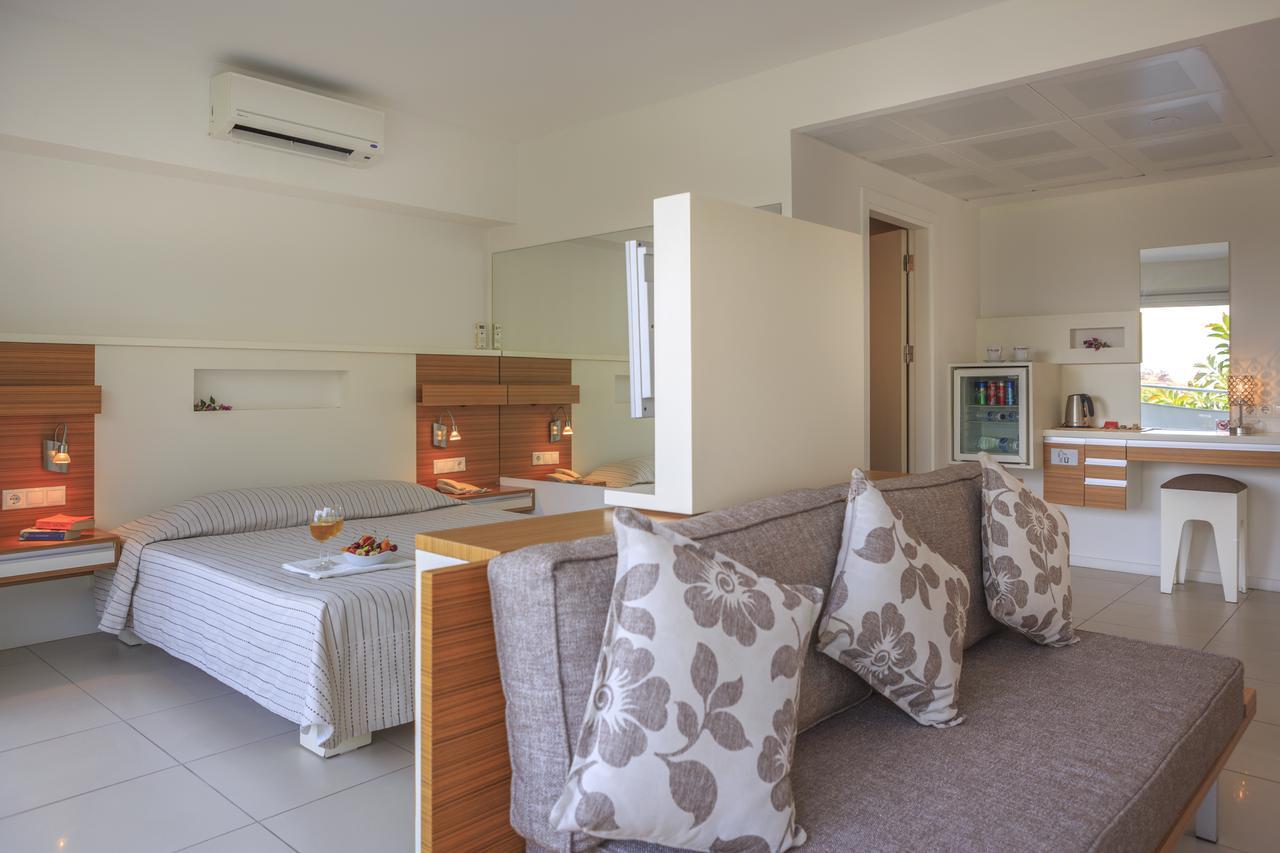 Hotel Delta Фетие Екстериор снимка